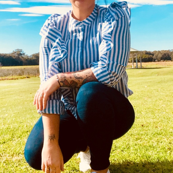 SOLD Blue & White Stripe Cotton Long Sleeve MVN Ruffle Button Up Shirt 12 - Picture 15 of 16